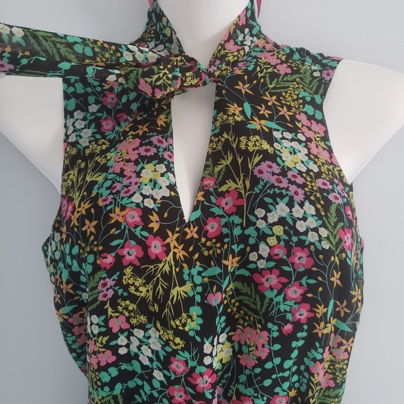 NY & Co Neck Tie Dress w/Lace Trim - Picture 5 of 7